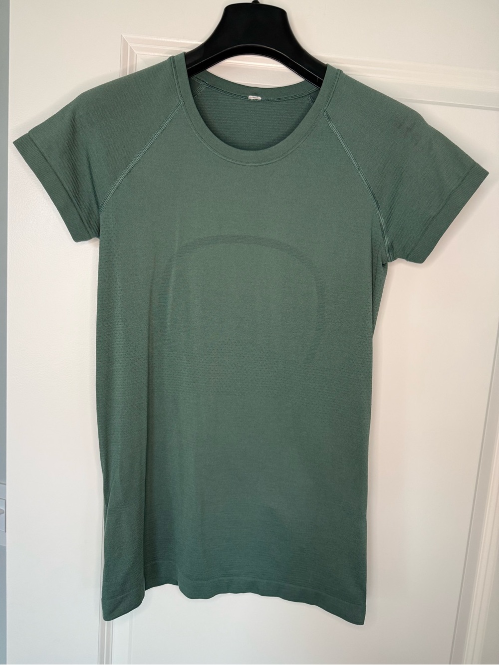 Lululemon Swiftly Tech Short Sleeve 2.0, Size 6, Tidewater Teal